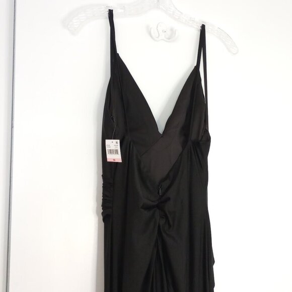 Glamour by Terani Couture Black Formal Gown - Picture 10 of 14